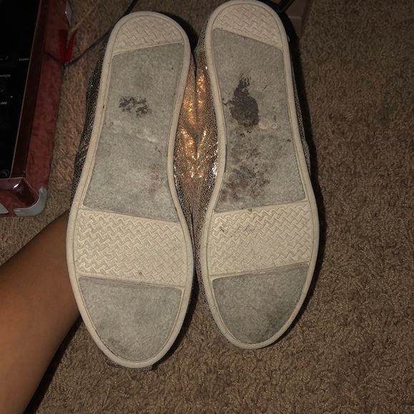 Toms - Picture 3 of 6